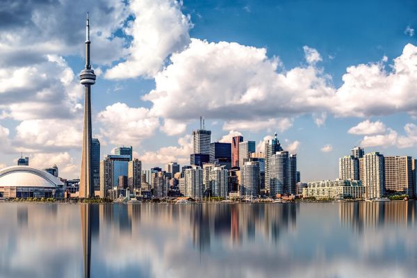Moving Internationally from Toronto with SDC